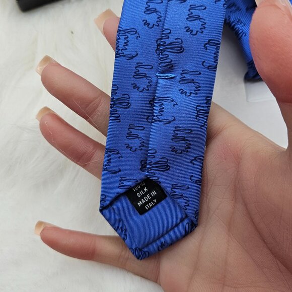 Chanel Blue Necktie 💯% SILK - Picture 8 of 10